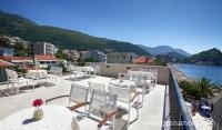 Apartments and rooms M.U.N., private accommodation in city Petrovac, Montenegro